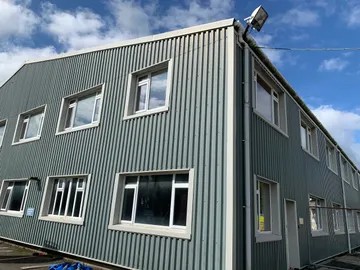 Industrial Unit in St. Austell - photo 4